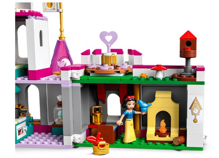 Moana's Island Home 43183 | Disney™ | Buy online at the Official LEGO® Shop  US