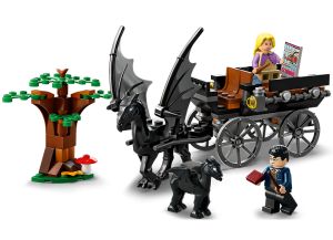 Hogwarts™ Carriage and Thestrals