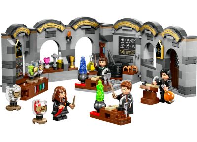 Hogwarts™ Castle: Potions Class