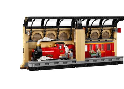 Book Nook: Hogwarts™ Express