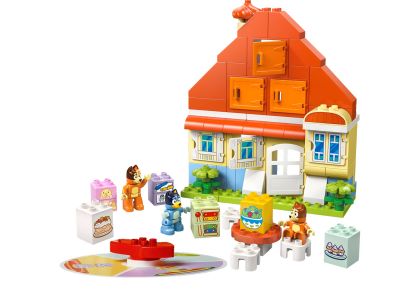 Bluey's Family House with Memory Game
