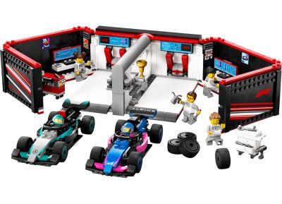 F1® Garage & Mercedes-AMG & Alpine Cars